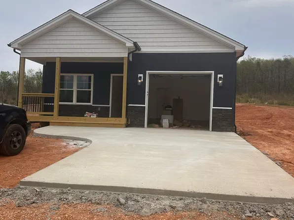 95 Greenhouse Rd, Rustburg, VA 24588