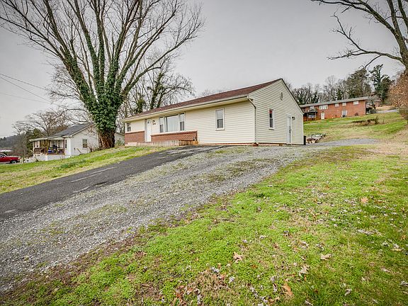 4th image of 209 Kimberly Dr