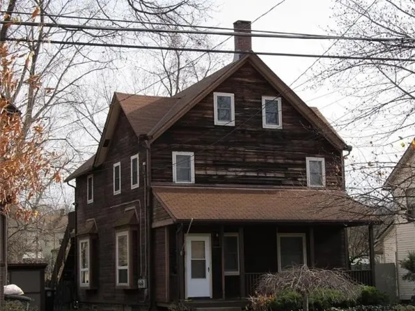 95 Hall St, Akron, OH 44303