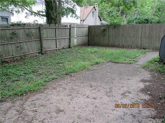 4th image of 176 Southaven Ave