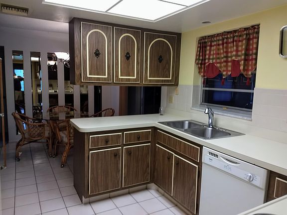 5th image of 232 SW Lucero Dr
