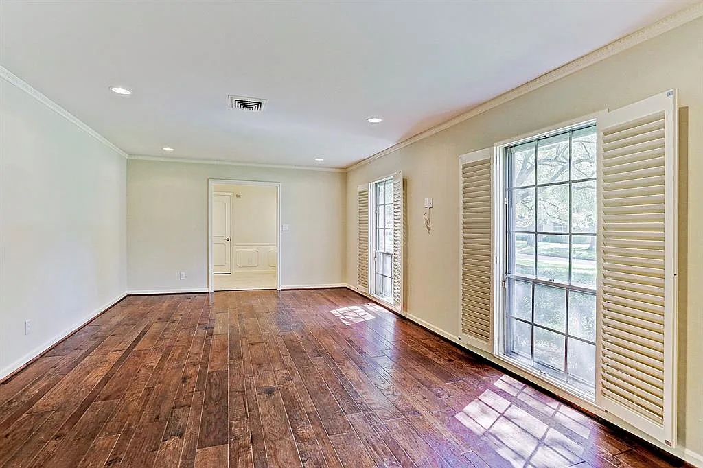 4 bed, 3211 sqft, $6,800 — Photo 3