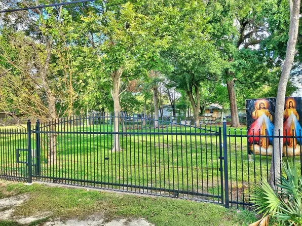 4108 Falls St, Houston, TX 77026