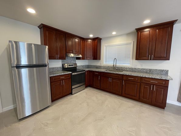738A 22nd Ave