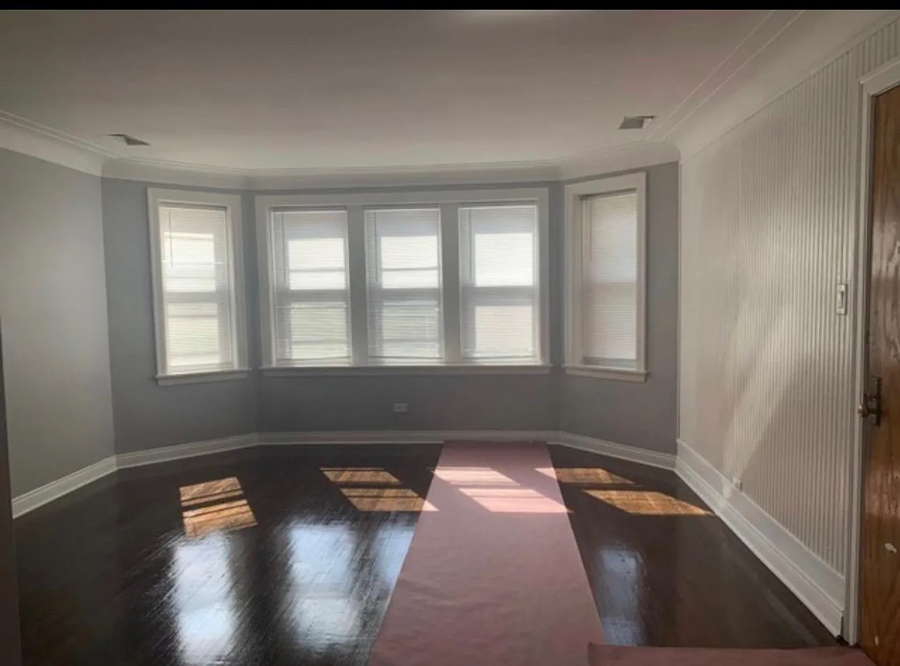 4 bed, $1,950 — Photo 2