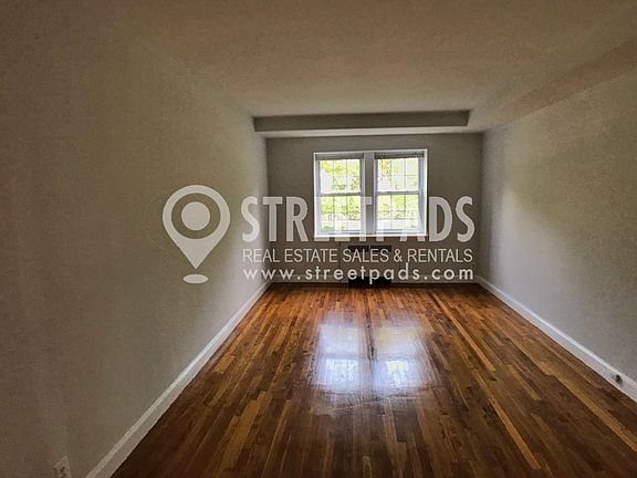 2nd image of 1157 Beacon St