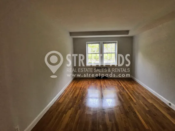 (undisclosed Address), Brookline, MA 02446