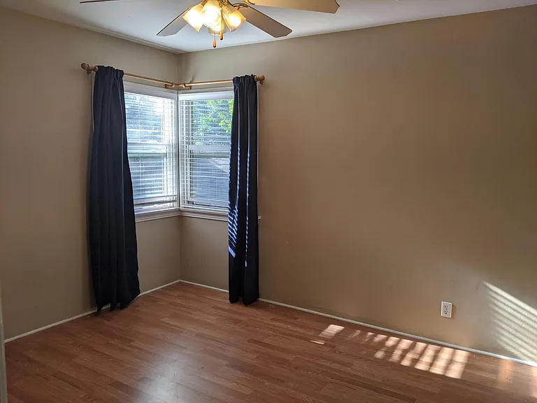 1212 S Mayflower Ave — Photo 17