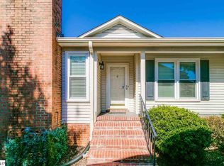 8 Hillington Pl, Greer, SC 29651