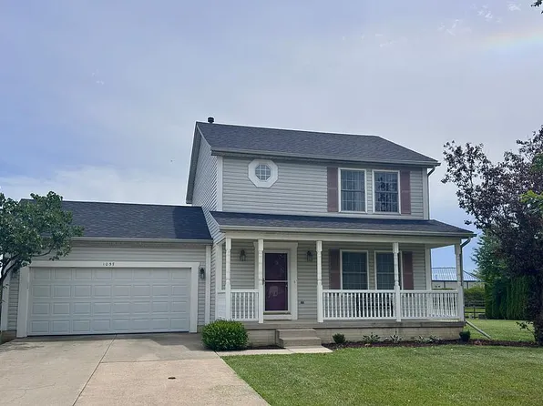 1057 Sparrow Ln, Bowling Green, OH 43402