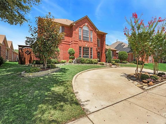 2nd image of 3013 Buena Vista Dr