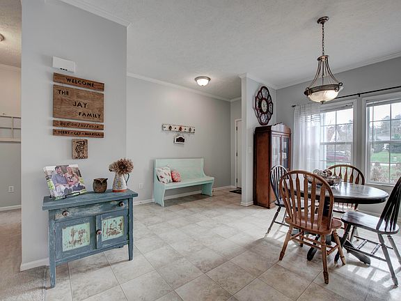 5th image of 436 Alexis Ln