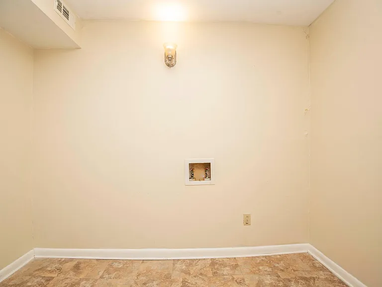 1705 Washington Ave #2 — Photo 18