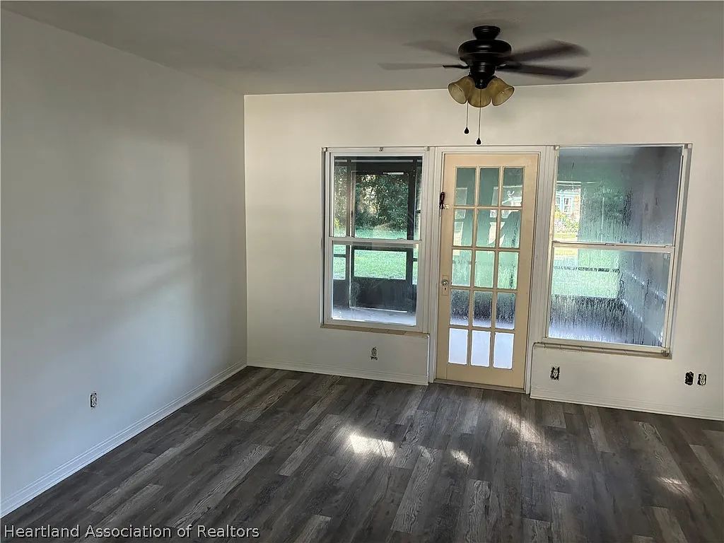 2 bed, 1.0 bath, 1135 sqft, $1,200 — Photo 3