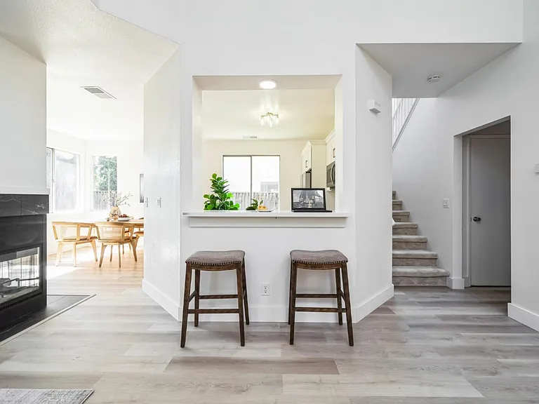 5324 Catanzaro Way — Photo 16