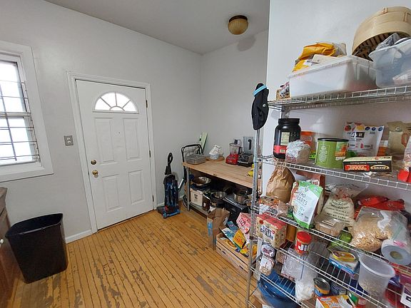 5th image of 2556 N Hamlin Ave #2