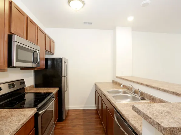 Prestwick Point Apartments, 706 Inverness Rd #186aa6046, Champaign, IL 61822