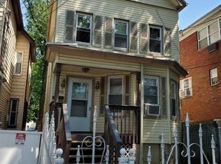 60 Linden Ave, Irvington, NJ 07111