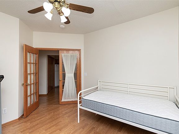 4th image of 2441 Patricia Dr