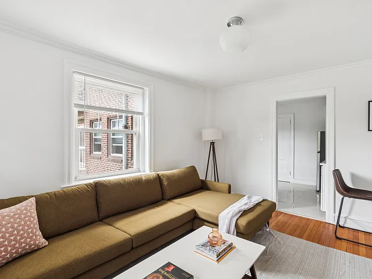 Greenwood Terrace — Photo 15