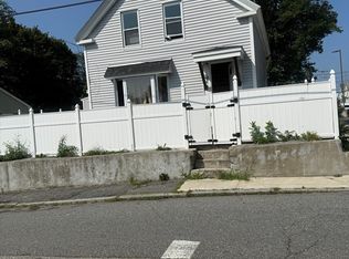 59 Livingston St, Lowell, MA 01852
