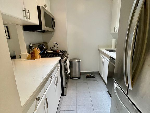 4th image of 99 John St APT 214
