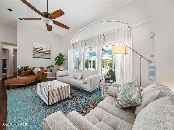 4th image of 504 Bay Cir