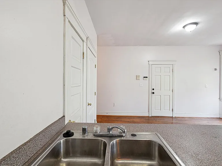 626 E. Ferry - FDR — Photo 12