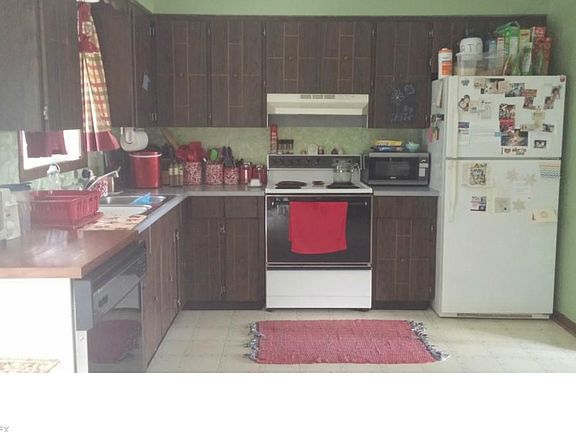 5th image of 61 Pres Vannes Dr