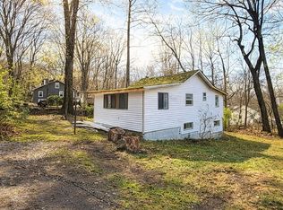 8 Woodland Cir S, Monroe, NY 10950