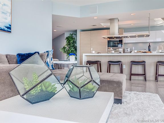 4th image of 17111 Biscayne Blvd Unit 710