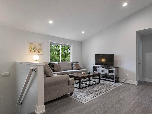 2nd image of 588 142nd Ave
