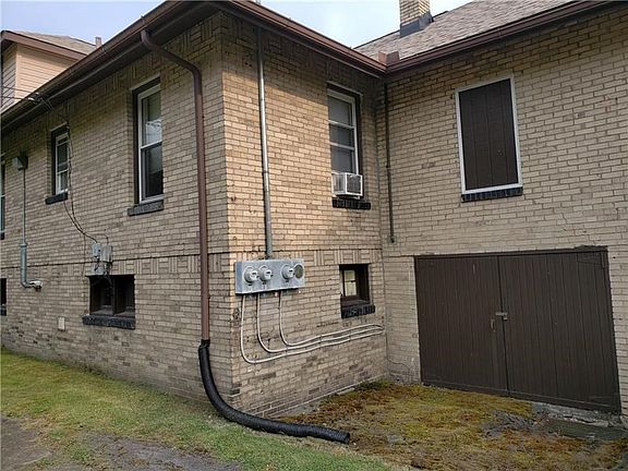 1376 Brick Duplex (APT B Side)