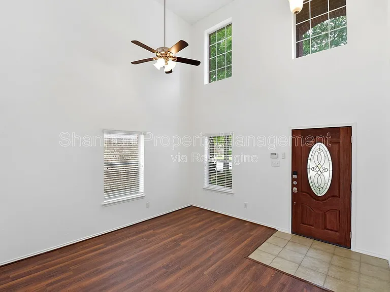 5342 Gibralter Pl — Photo 7