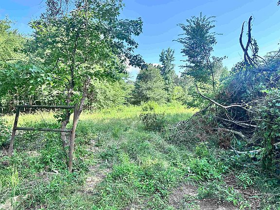 4th image of Cherokee Trce