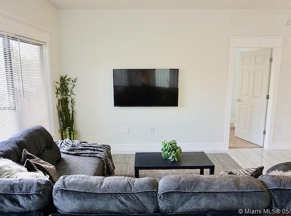 3rd image of 320 Bella Vista Ct N #320