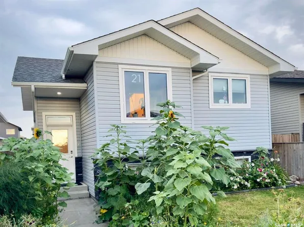 121 Martens CRESCENT, Warman, SK S0K 4S3