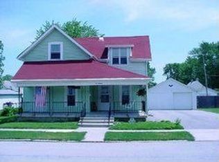 611 S Main St, Fortville, IN 46040