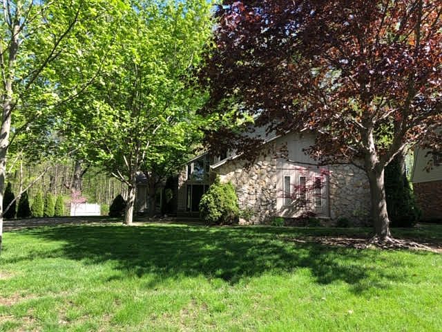 1st image of 1714 Woodview Ln