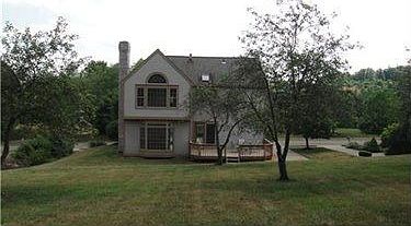 5th image of 1004 S Lake Dr