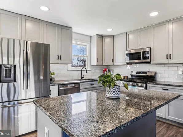 3015 Walnut Ln, Waldorf, MD 20601