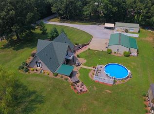 800 Old Broughton Rd, Eldorado, IL 62930