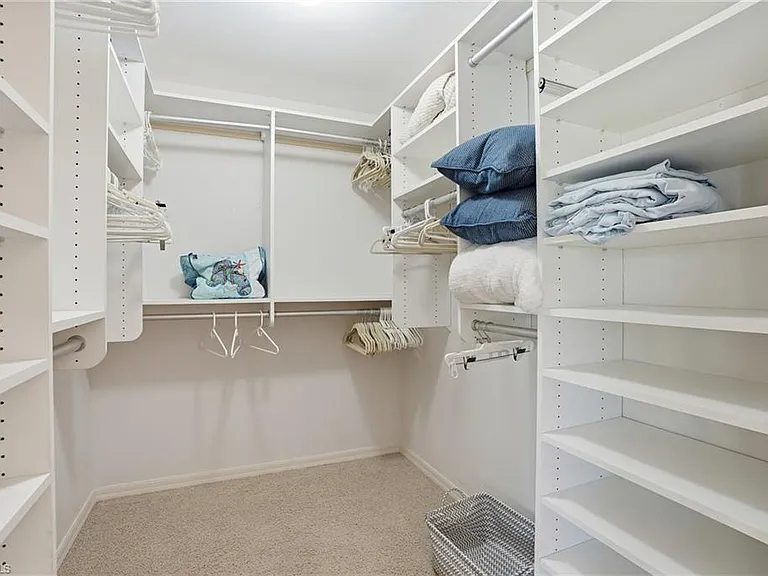 7048 Pelican Bay Blvd #C-302 — Photo 24