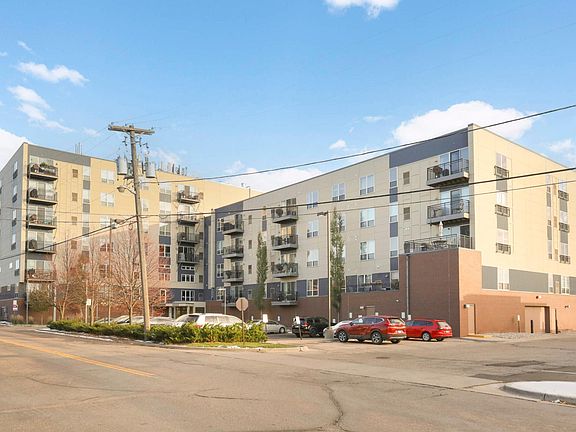 2nd image of 1502 5th St N APT 702