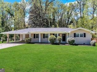 2176 Elinwood Dr, East Pt, GA 30344