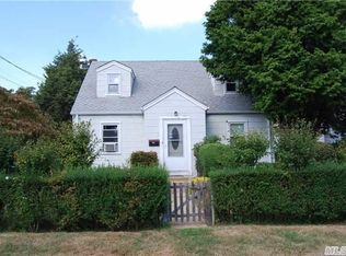 36 Laurel Ave, Glen Cove, NY 11542