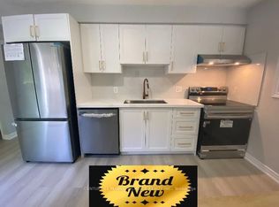 570 B Glen Forrest Blvd, Waterloo, ON N2L 4J5