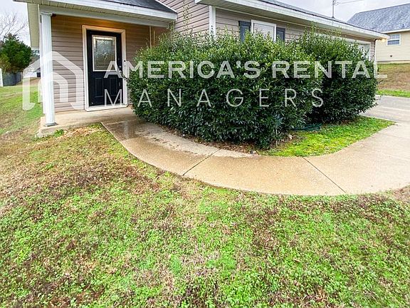 3rd image of 15915 Lexie Dr