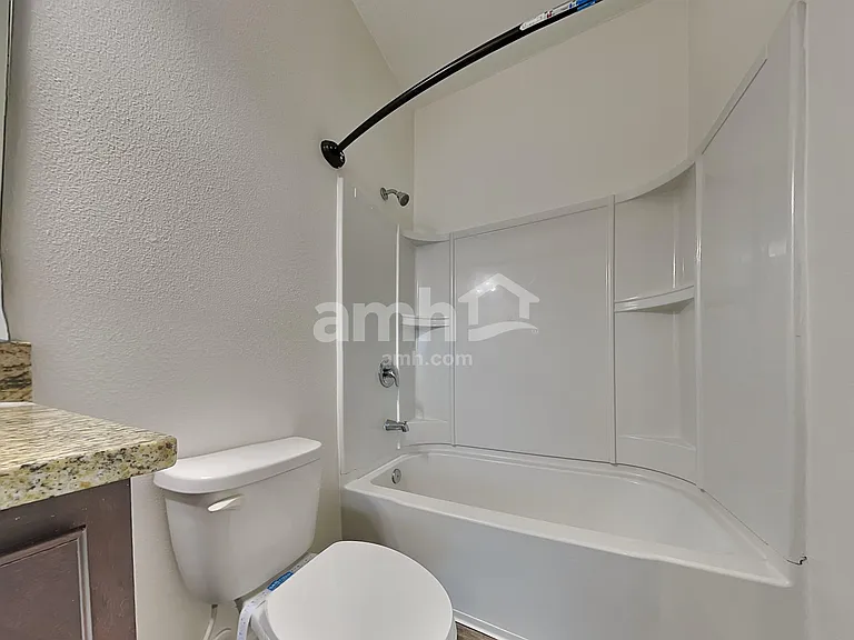 4878 Saint James Ln — Photo 20