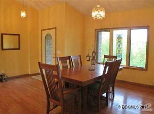 3107 Kerry Ct, Dubuque, IA 52001